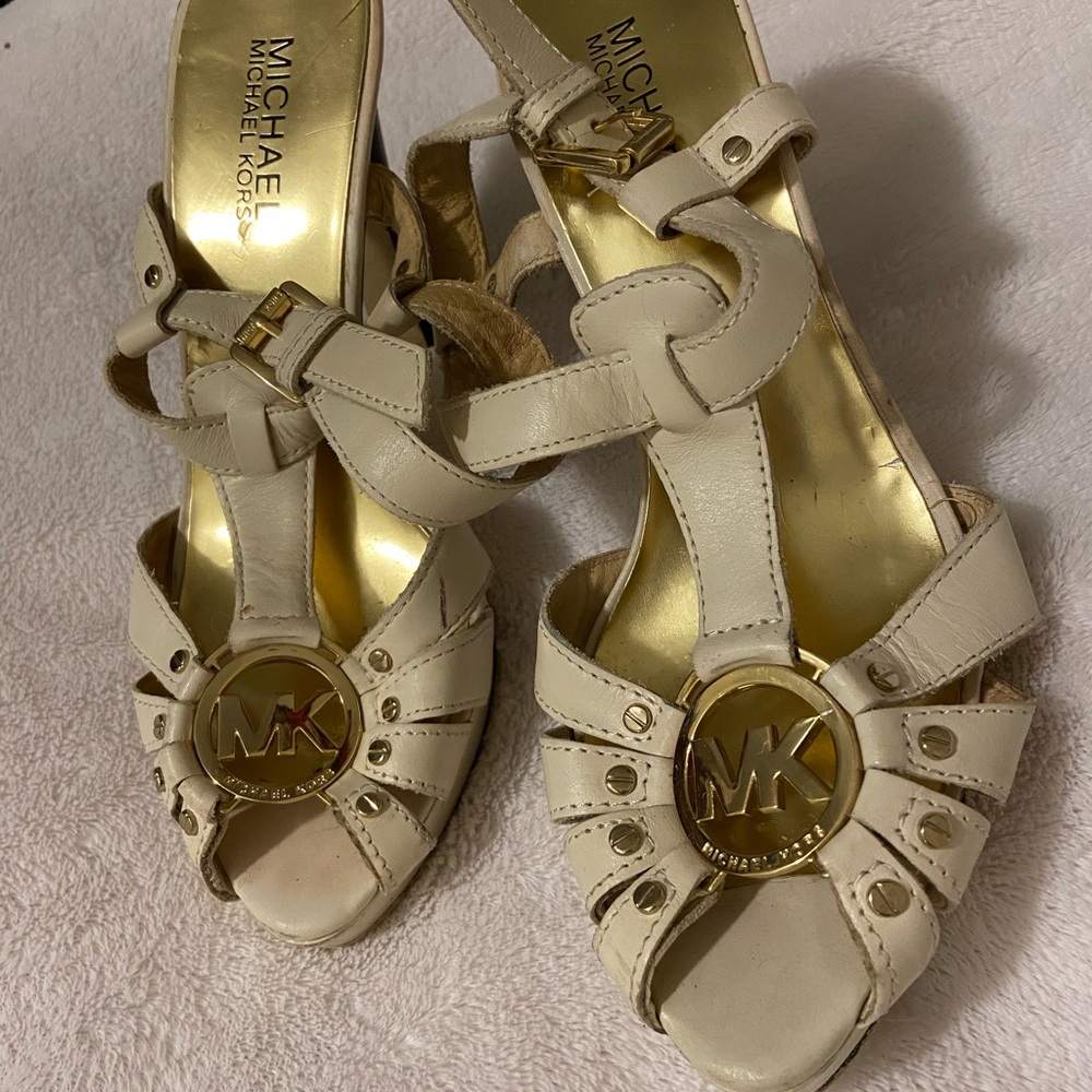 Micheal kor, size7 1/2, 4 inch heel